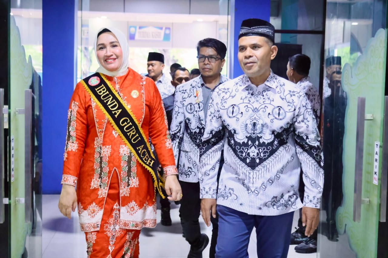 Dukung Perjuangan Guru, Kak Na Rangkul Ibunda Guru Kabupaten dan Kota
