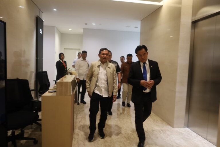 Dek Fadh Temui Yusril, Perkuat Lobi Strategis untuk Masa Depan Aceh